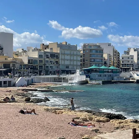 Spacious Airy Penthouse Near Bugibba Square