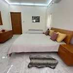 Appartamento Spacious Airy Penthouse Near Bugibba Square St. Paul's Bay