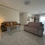 Spacious Airy Penthouse Near Bugibba Square セント・ポールズ・ベイ