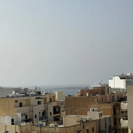 Spacious Airy Penthouse Near Bugibba Square * خليج سانت بول