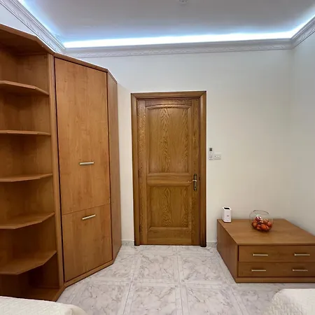 Spacious Airy Penthouse Near Bugibba Square * St. Paul's Bay