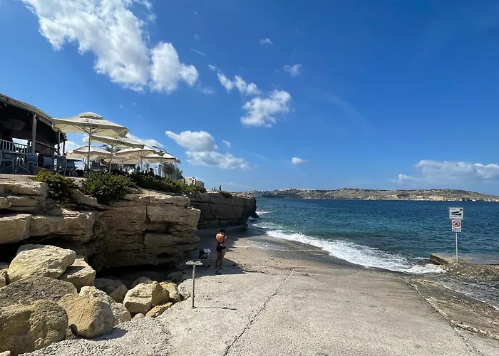 Spacious Airy Penthouse Near Bugibba Square * St Paul's Bay