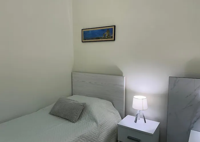 Apartamento Spacious Airy Penthouse Near Bugibba Square *