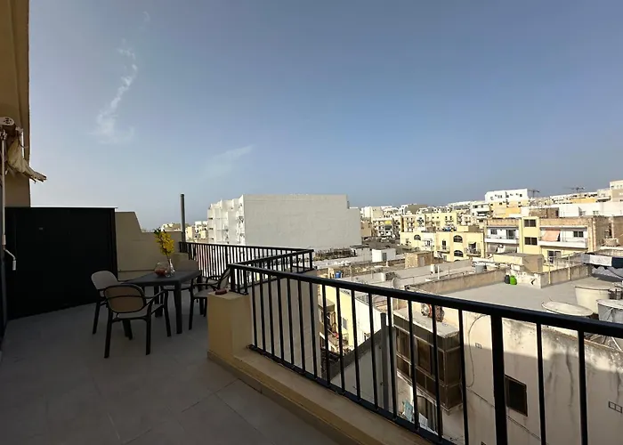 Spacious Airy Penthouse Near Bugibba Square Apartamento *