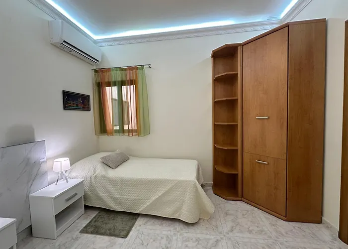 Spacious Airy Penthouse Near Bugibba Square Apartamento *