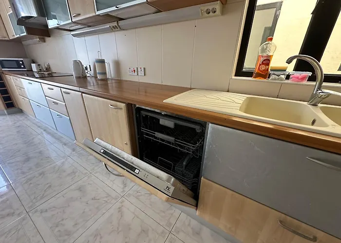 Apartamento Spacious Airy Penthouse Near Bugibba Square *