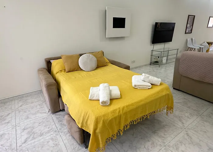 Apartamento Spacious Airy Penthouse Near Bugibba Square