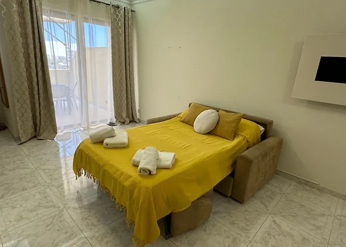 Apartamento Spacious Airy Penthouse Near Bugibba Square *