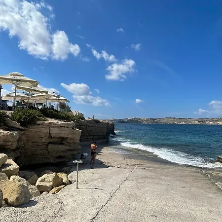 Spacious Airy Penthouse Near Bugibba Square * San Pawl il-Baħar